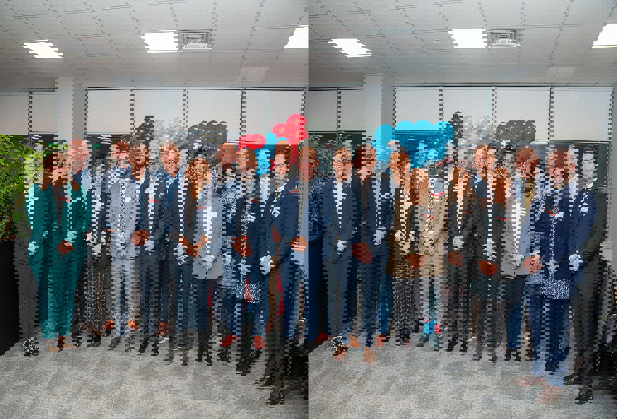 1700751937879